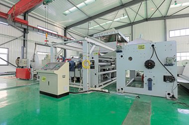 Luanan ilçesi - 25 Ocak 2018: plastik örgü atölyesi üretim hattı, luanan ilçesi, hebei bölgesi, Çin