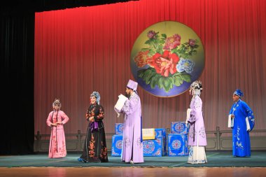 Luannan County - 15 Haziran 2015 'te Çin Pekin Operası sahnelendi.