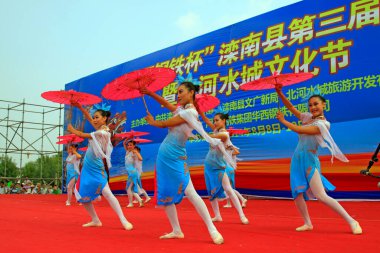 LUANNAN COUNTY - 9 Ağustos 2014, Luannan County, Hebei Eyaleti, Çin