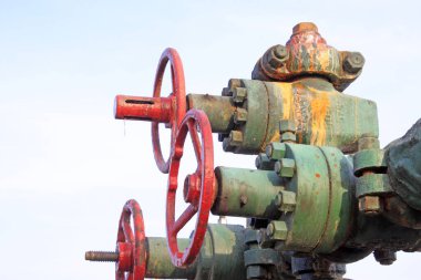 Petrol boru tesisatı bileşenleri, fotoğrafın kapatılması.