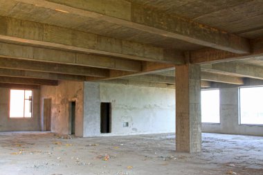 Bitmemiş beton döküm salonu, fotoğrafın yakın çekimi