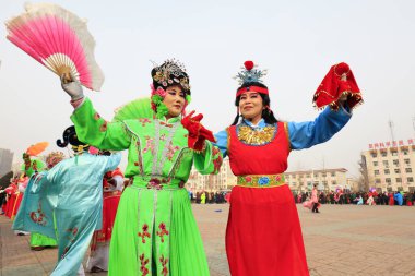 Luannan County - 27 Şubat 2018: Yangge Dans Performansı, Luannan County, Hebei Eyaleti, Çin
