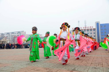Luannan County - 3 Mart 2018: Yangge Dans Performansı, Luannan County, Hebei Eyaleti, Çin