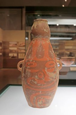 Çin Antik Seramik Malzemeleri