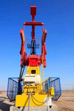 Petrol sahasında birim özellikleri pompalanıyor 