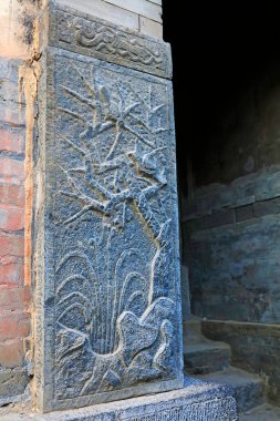 Halk evi taşı oymacılığı