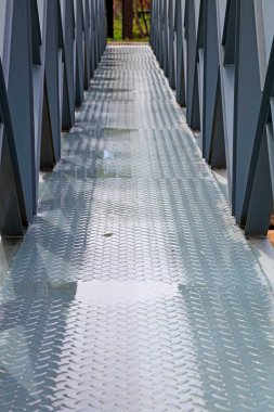 Çelik köprü, yakın çekim.