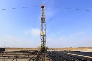 Petrol sondaj rayları ve borular