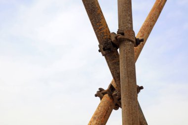 Oksitlenme paslı iskele, yakın plan fotoğraf.