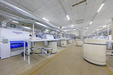 Dönen makineler ve borular