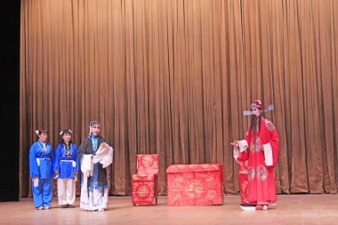 LUANNAN COUNTY - 22 Eylül: Çin klasik PingJu stilleri, 22 Eylül 2014, Luannan County, Hebei Eyaleti, Çin