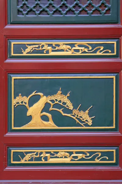 kırmızı ahşap kafes, fotoğrafın yakın çekimi