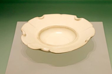 Çin Antik Seramik Malzemeleri