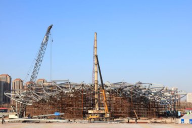 Tangshan - 31 Ocak: İşlek inşaat alanı, Tangshan Dünya Bahçecilik Fuarı, 31 Ocak 2016, Tangshan Şehri, Çin