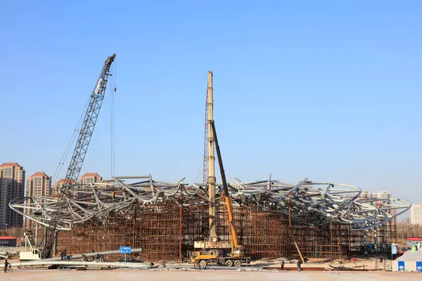 Tangshan - 31 Ocak: İşlek inşaat alanı, Tangshan Dünya Bahçecilik Fuarı, 31 Ocak 2016, Tangshan Şehri, Çin