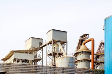 TANGSHAN - 14 Haziran 2014 'te Tangshan, Hebei Eyaleti, Chin' de bir çelik fabrikasında mimari atölye çalışması