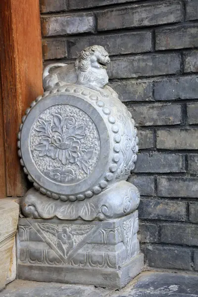 Geleneksel Çin stili.