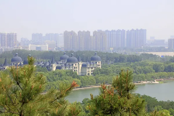 Avrupa tarzı mimari eşitlik içinde