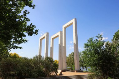 Luannan County - 28 Mayıs 2019: Parklardaki şehir heykelleri, Luannan County, Hebei Eyaleti, Chin