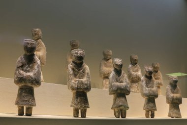 Çin antik çömlek heykelcikleri