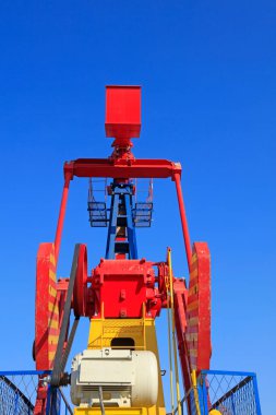 Petrol sahasında birim özellikleri pompalanıyor 