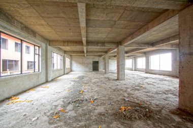 Bitmemiş beton döküm salonu, fotoğrafın yakın çekimi