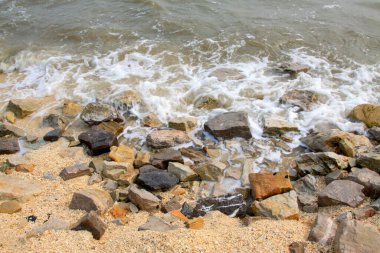 Fotoğraf, dalga ve kayaya yakın çekim