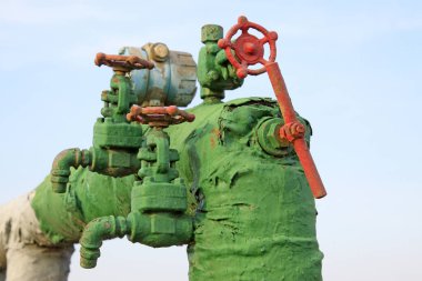 Petrol boru tesisatı bileşenleri, fotoğrafın kapatılması.