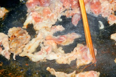 Çin yemeği, kızarmış koyun eti.