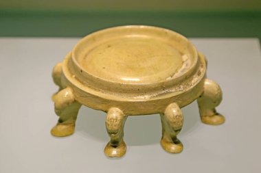 Çin antik seramik eşyaları, fotoğrafa yakın çekim.