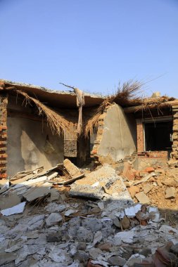 Çökmüş evler, yakın plan fotoğraflar.