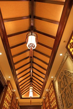 Geleneksel Çin lambaları dekore edilir