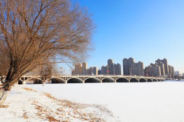 Karda şehir köprüleri