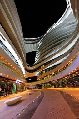 Pekin - 1 Şubat 2017 Galaksi SOHO gece sahnesi, Pekin, Chin