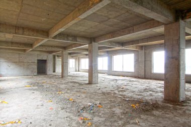 Bitmemiş beton döküm salonu, fotoğrafın yakın çekimi