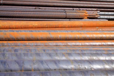 Oksitlenme paslı çelik boru, yakın plan fotoğraf.