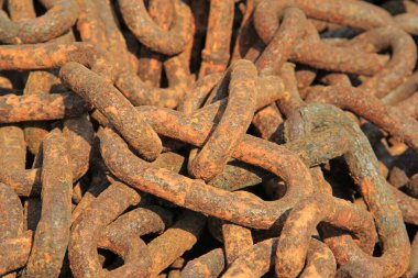 Demir zincirleri oksitleyin, fotoğrafa yakın çekim yapın.