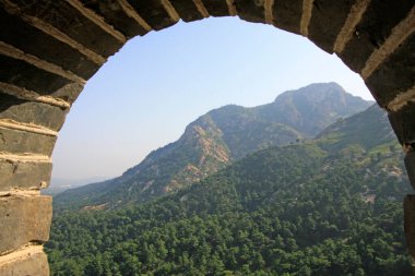 Çin 'deki eski püskü Çin Seddi 