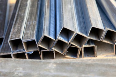 Alüminyum alaşım tüpleri, fotoğrafa yakın çekim.