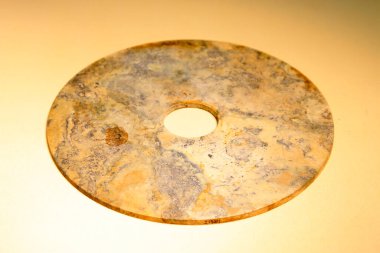 Çin antik yeşim taşı süslemesi