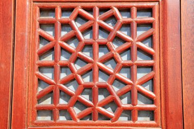 Tahta kafes, fotoğrafa yakın çekim.