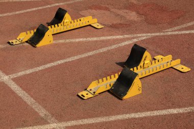 Oyun alanındaki plastikte bloklar başlatılıyor 