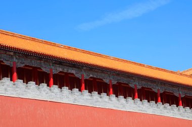 Çin, Pekin 'deki İmparatorluk Sarayı' nın gözetleme kulesi manzarası.