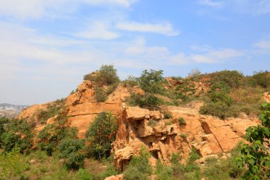 Yazın doğal dağ manzarası
