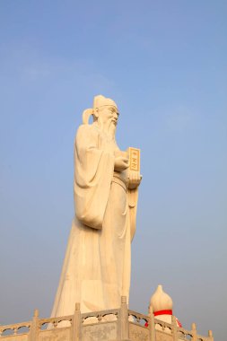 Luannan County - 11 Kasım 2016: Hebei ilinin Luannan ilçesi parktaki tıp heykeli kralı, Chin