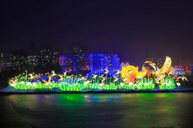 Kırmızı taçlı turna şekilli geleneksel Çin Lanter 'ı