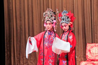 LUANNAN COUNTY - 22 Eylül: Çin klasik PingJu stilleri, 22 Eylül 2014, Luannan County, Hebei Eyaleti, Çin