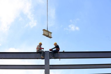 Luannan County - 2 Mayıs 2018: işçiler çelik yapılar kuruyor, Luannan County, Hebei Eyaleti, Çin