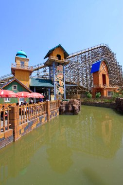 TİANJIN - 17 Mayıs: Büyük eğlence tesisleri, Mutlu Vadi, 17 Mayıs 2014, Tianjin, Çin.