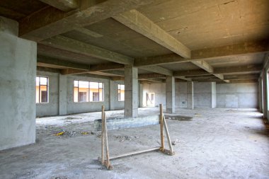 Bitmemiş beton döküm salonu, fotoğrafın yakın çekimi